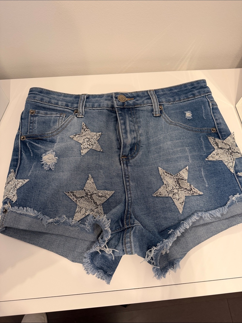 Vintage Havana Blue Denim Star Applique Frayed Hem Shorts